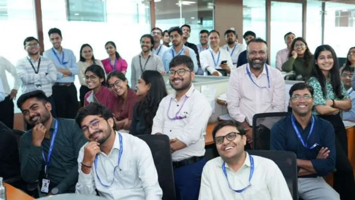 Motilal Oswal employees in the office